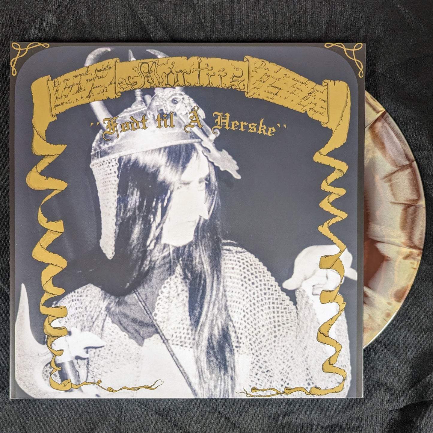 MORTIIS "Født til å Herske" vinyl LP, yellow/brown swirl vinyl color, with printed record jacket, detail